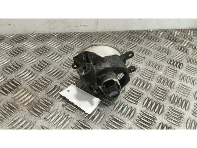 Recambio de faro antiniebla izquierdo para peugeot 108 1.2 referencia OEM IAM 812202110  