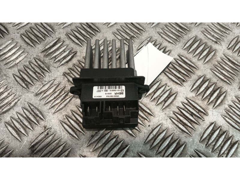 Recambio de resistencia calefaccion para chrysler voyager (rg) 2.5 crd cat referencia OEM IAM 05061587AA  