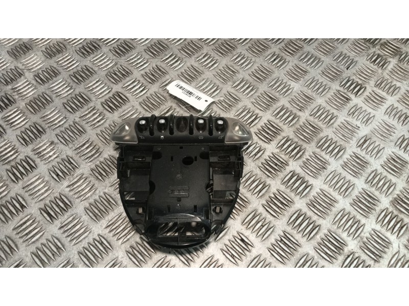Recambio de luz interior para mini mini (r56) cooper d referencia OEM IAM 15052708  