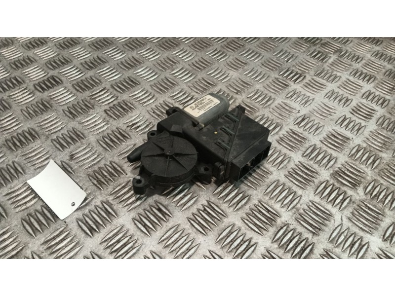 Recambio de elevalunas delantero derecho para volkswagen polo (9n1) referencia OEM IAM 602959801A  
