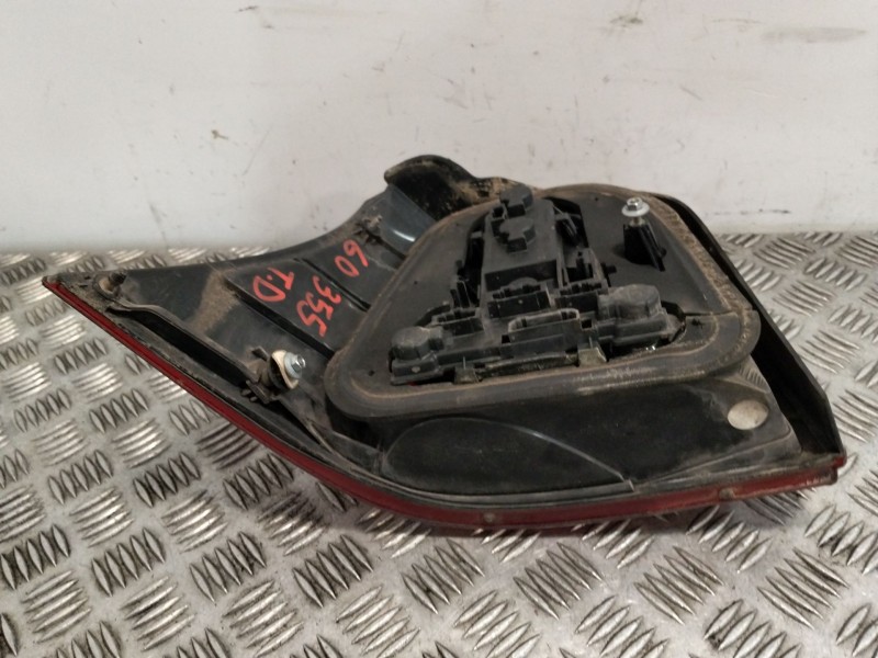 Recambio de piloto trasero derecho para volkswagen golf iv (1j1) 1.9 tdi referencia OEM IAM 1J6945257  