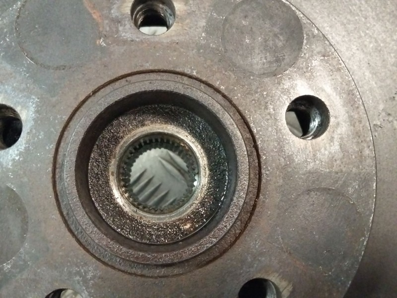 Recambio de mangueta delantera izquierda para volkswagen touareg (7la, 7l6, 7l7) 2.5 r5 tdi referencia OEM IAM 7L6407257A  