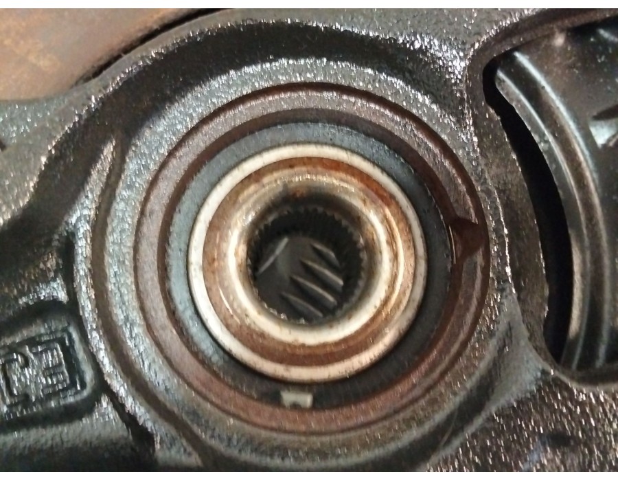 Recambio de mangueta delantera izquierda para volkswagen touareg (7la, 7l6, 7l7) 2.5 r5 tdi referencia OEM IAM 7L6407257A  