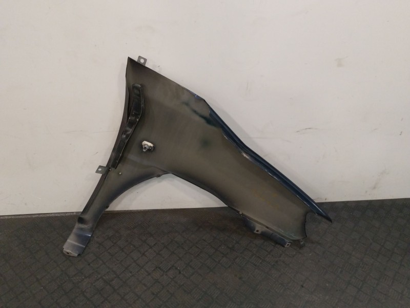 Recambio de aleta delantera izquierda para hyundai matrix (fc) 1.5 crdi vgt referencia OEM IAM 6631117320  