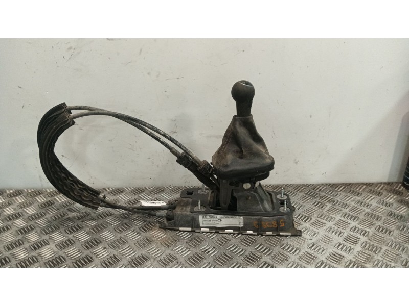 Recambio de palanca cambio para seat leon (1p1) referencia OEM IAM 1K0711061B  