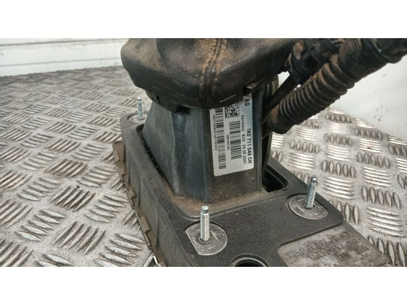 Recambio de palanca cambio para seat leon (1p1) referencia OEM IAM 1K0711061B  