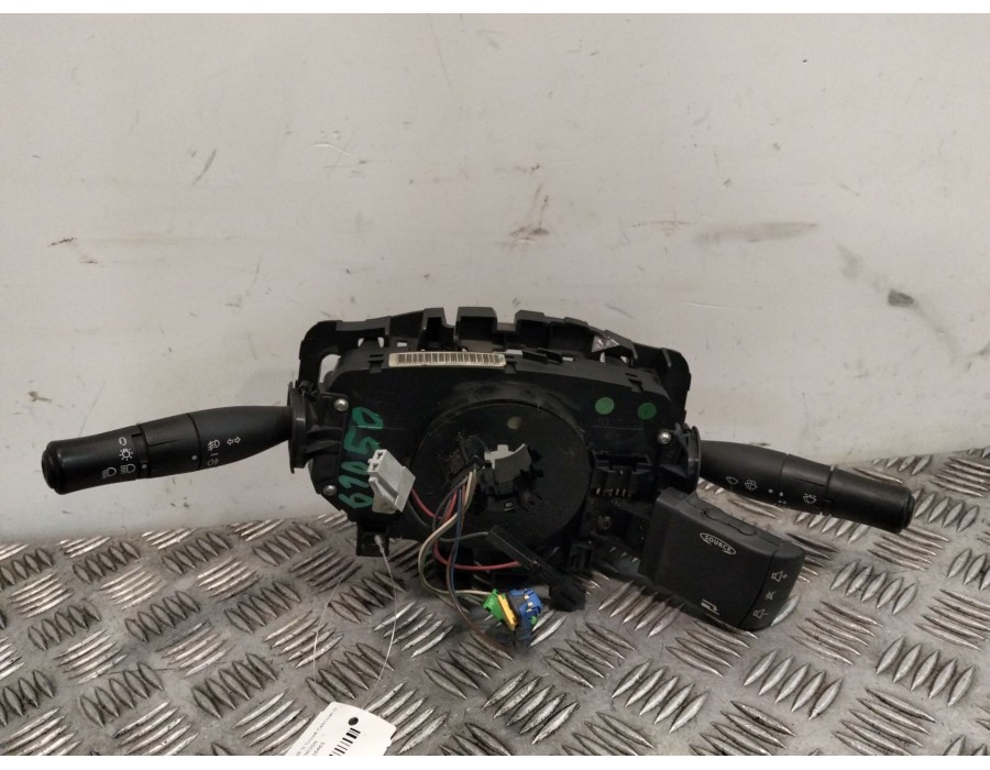 Recambio de mando multifuncion para renault megane ii coupé-cabriolet (em0/1_) 1.9 dci referencia OEM IAM 8200216465  