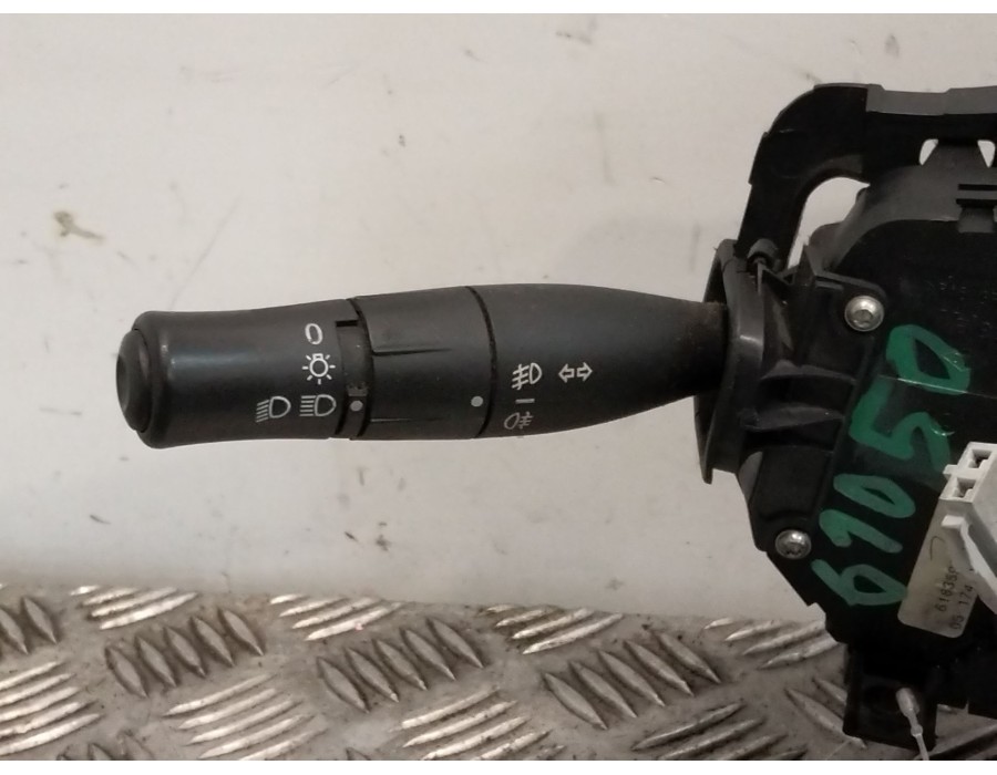 Recambio de mando multifuncion para renault megane ii coupé-cabriolet (em0/1_) 1.9 dci referencia OEM IAM 8200216465  