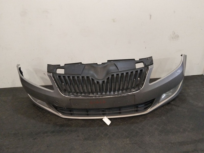Recambio de paragolpes delantero para skoda fabia ii (542) 1.2 tsi referencia OEM IAM 5J0807221D  