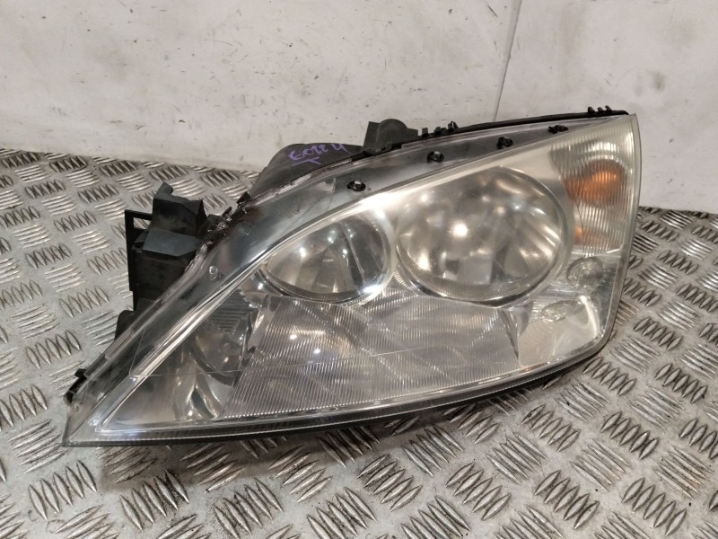 Recambio de faro izquierdo para ford mondeo iv sedán (ba7) 2.0 referencia OEM IAM 1305235554  