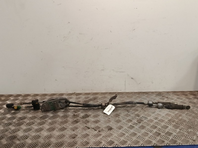 Recambio de varillaje cambio para toyota auris (_e18_) 1.4 d-4d (nde180_) referencia OEM IAM 112102127  