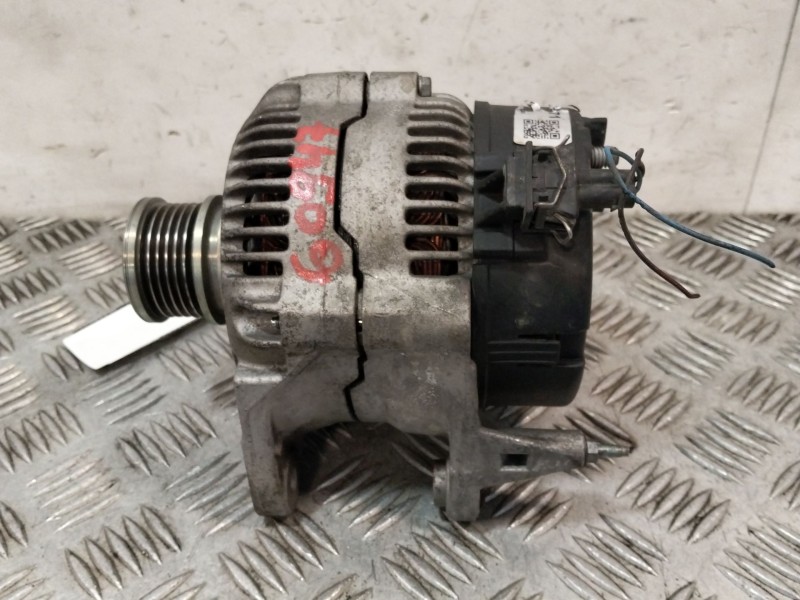 Recambio de alternador para seat inca (6k9) 1.9 d referencia OEM IAM 028903025G  