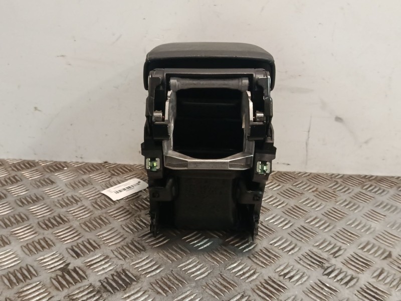 Recambio de apoyabrazos central para volkswagen golf vii (gaca, fd6f) 1.4 tsi gte hybrido referencia OEM IAM 5G0863250  