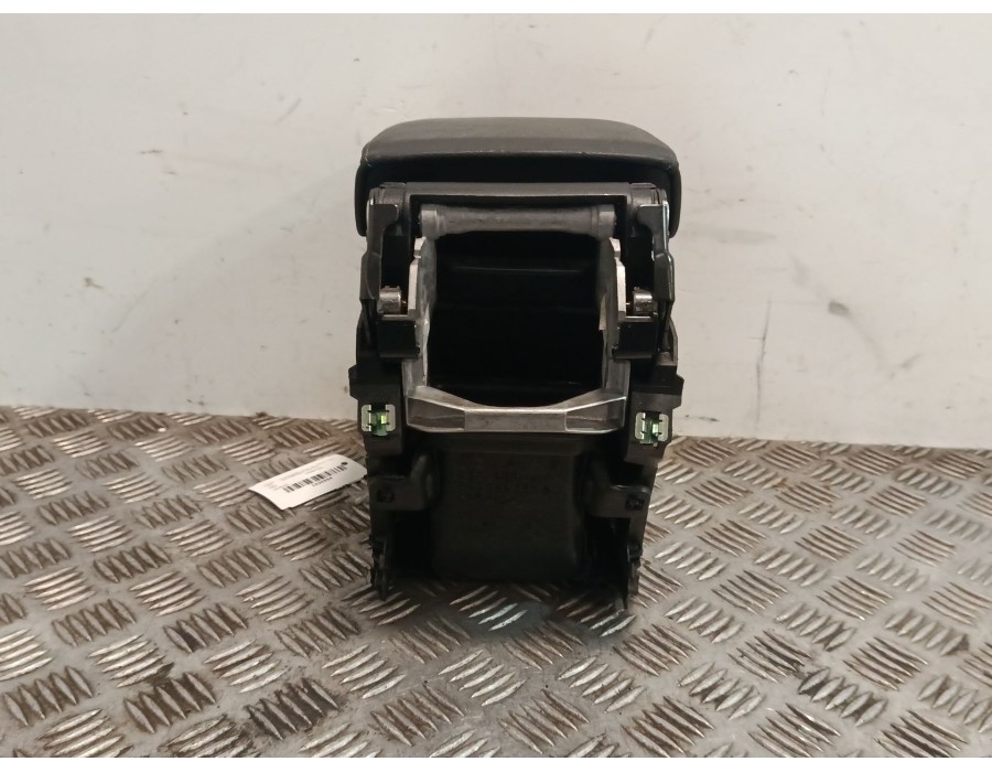 Recambio de apoyabrazos central para volkswagen golf vii (gaca, fd6f) 1.4 tsi gte hybrido referencia OEM IAM 5G0863250  