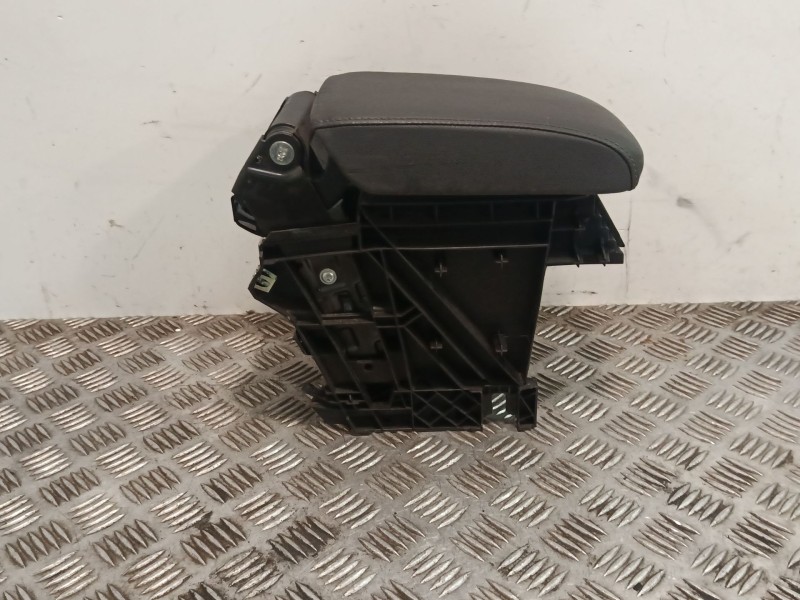 Recambio de apoyabrazos central para volkswagen golf vii (gaca, fd6f) 1.4 tsi gte hybrido referencia OEM IAM 5G0863250  