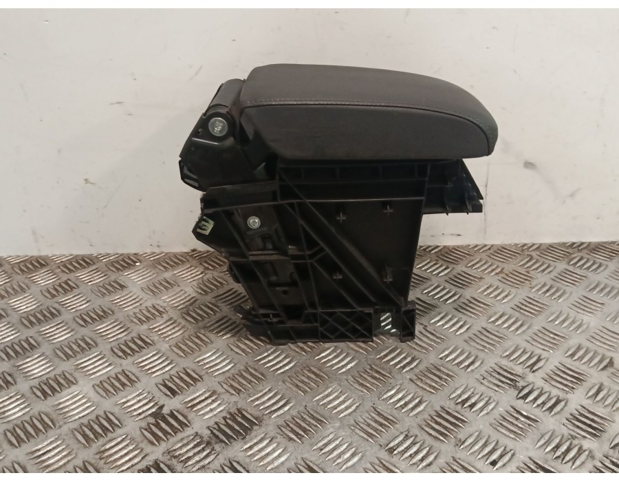 Recambio de apoyabrazos central para volkswagen golf vii (gaca, fd6f) 1.4 tsi gte hybrido referencia OEM IAM 5G0863250  