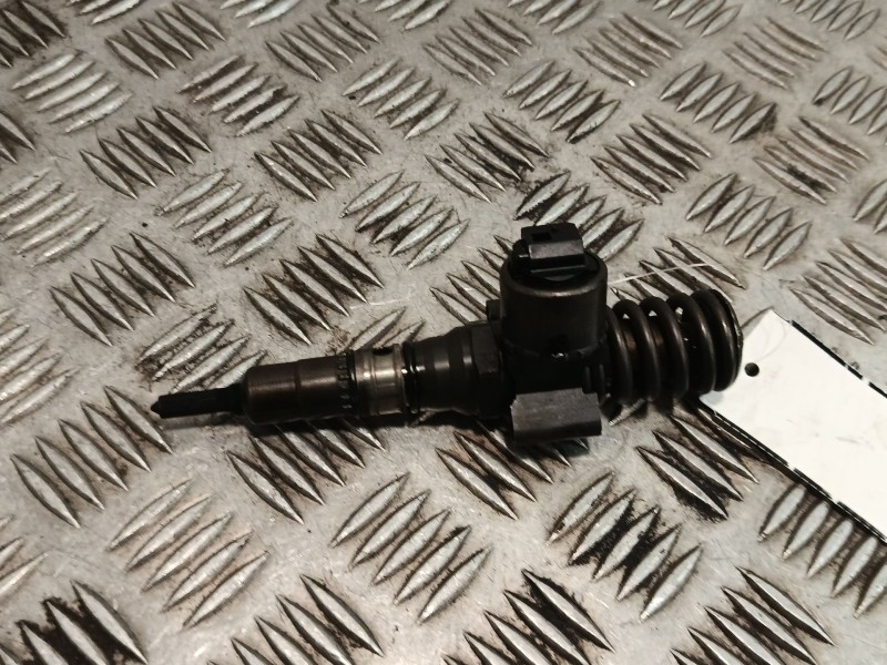 Recambio de inyector para audi a4 b7 avant (8ed) 2.0 tdi 16v referencia OEM IAM 03G130073G  
