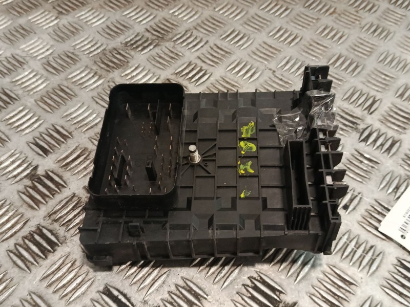 Recambio de caja reles / fusibles para seat altea xl (5p5, 5p8) 1.6 tdi referencia OEM IAM 1K0937125  