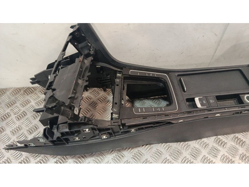 Recambio de consola central para volkswagen golf vii (gaca, fd6f) 1.4 tsi gte hybrido referencia OEM IAM 5G0863179  