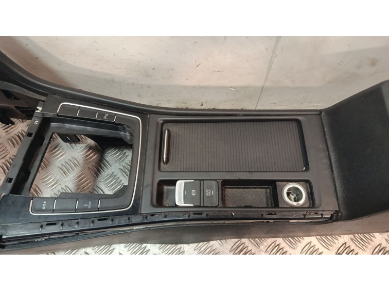 Recambio de consola central para volkswagen golf vii (gaca, fd6f) 1.4 tsi gte hybrido referencia OEM IAM 5G0863179  