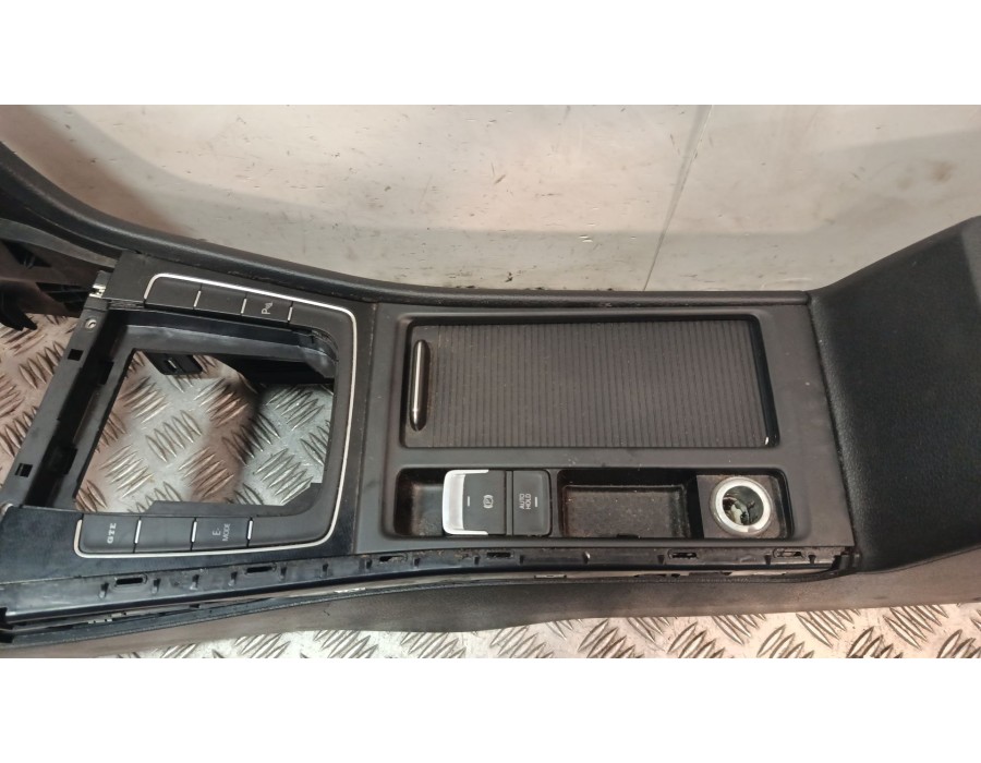 Recambio de consola central para volkswagen golf vii (gaca, fd6f) 1.4 tsi gte hybrido referencia OEM IAM 5G0863179  