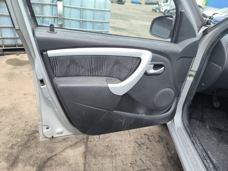 Recambio de elevalunas delantero izquierdo para dacia sandero (bs_) 1.5 dci referencia OEM IAM 8200733829  