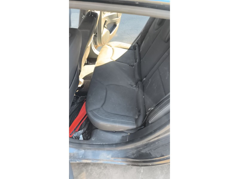 Recambio de asientos traseros para renault clio iv (bh_) 0.9 tce 90 referencia OEM IAM 883201600R  