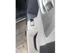 Recambio de mando elevalunas trasero derecho para toyota auris (_e18_) 1.6 (zre181_, zre185_) referencia OEM IAM 8481002140  