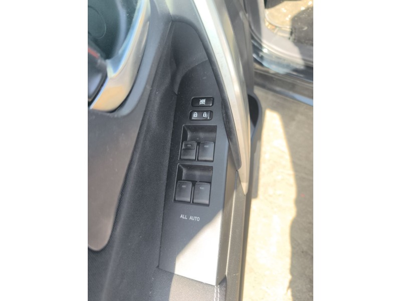Recambio de mando elevalunas delantero izquierdo para toyota auris (_e18_) 1.6 (zre181_, zre185_) referencia OEM IAM 8404002120 