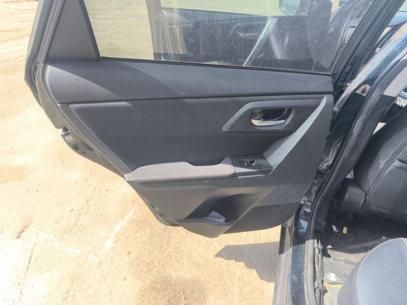 Recambio de guarnecido puerta trasera izquierda para toyota auris (_e18_) 1.6 (zre181_, zre185_) referencia OEM IAM 6778802110  