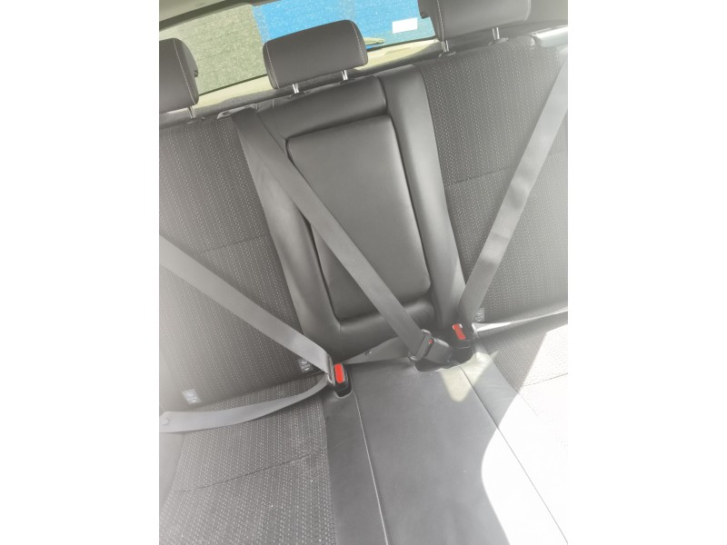 Recambio de enganche cinturon trasero izquierdo para toyota auris (_e18_) 1.6 (zre181_, zre185_) referencia OEM IAM 7348002491C0