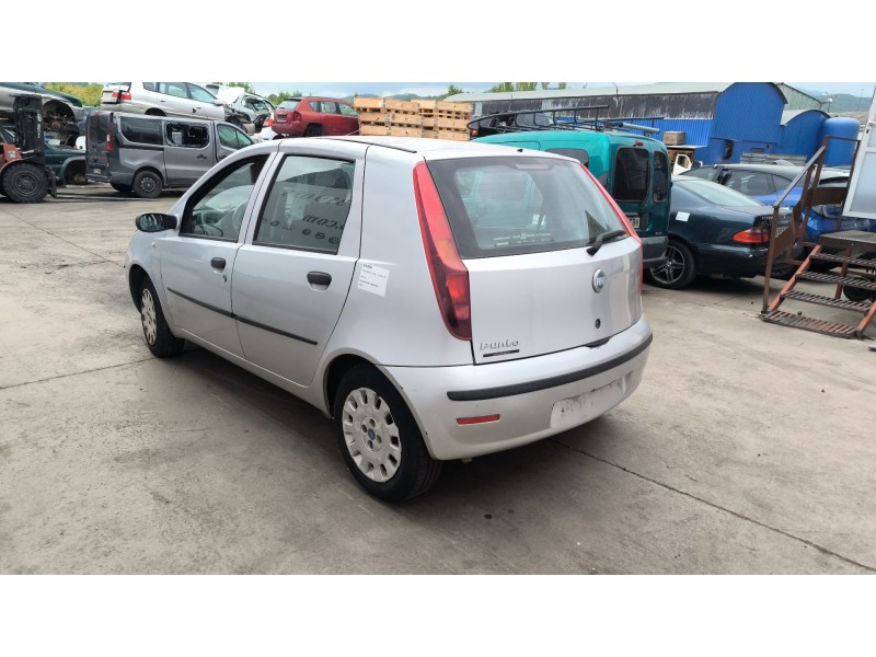 fiat punto (188_) del año 2007