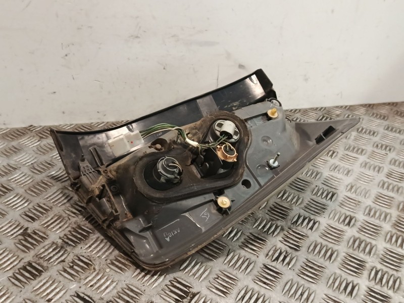 Recambio de piloto trasero izquierdo para toyota prius (_w3_) 1.8 hybrid (zvw3_) referencia OEM IAM 8156147132  