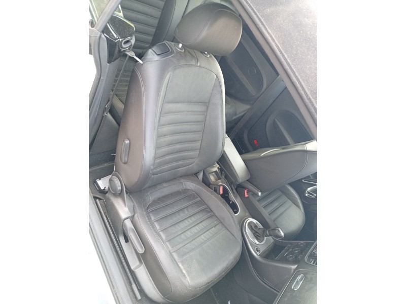 Recambio de asiento delantero derecho para volkswagen new beetle ii fase 2 descapotbale (ae cabr) 1.2 referencia OEM IAM   