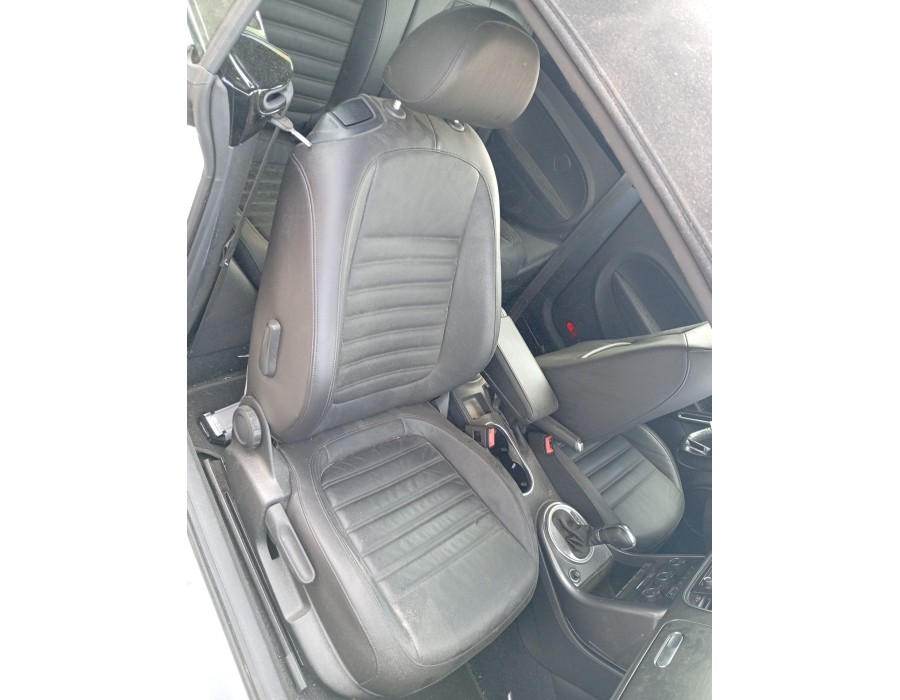 Recambio de asiento delantero derecho para volkswagen new beetle ii fase 2 descapotbale (ae cabr) 1.2 referencia OEM IAM   