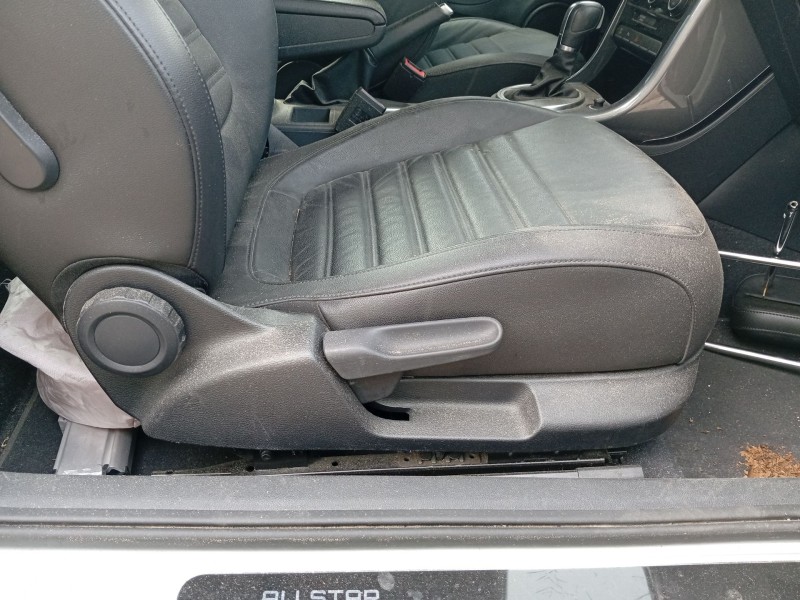 Recambio de asiento delantero derecho para volkswagen new beetle ii fase 2 descapotbale (ae cabr) 1.2 referencia OEM IAM   