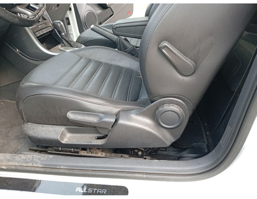 Recambio de asiento delantero izquierdo para volkswagen new beetle ii fase 2 descapotbale (ae cabr) 1.2 referencia OEM IAM   