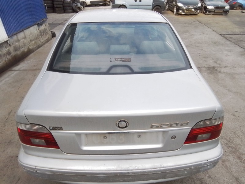 Recambio de porton trasero para bmw 5 (e39) 520 d referencia OEM IAM   