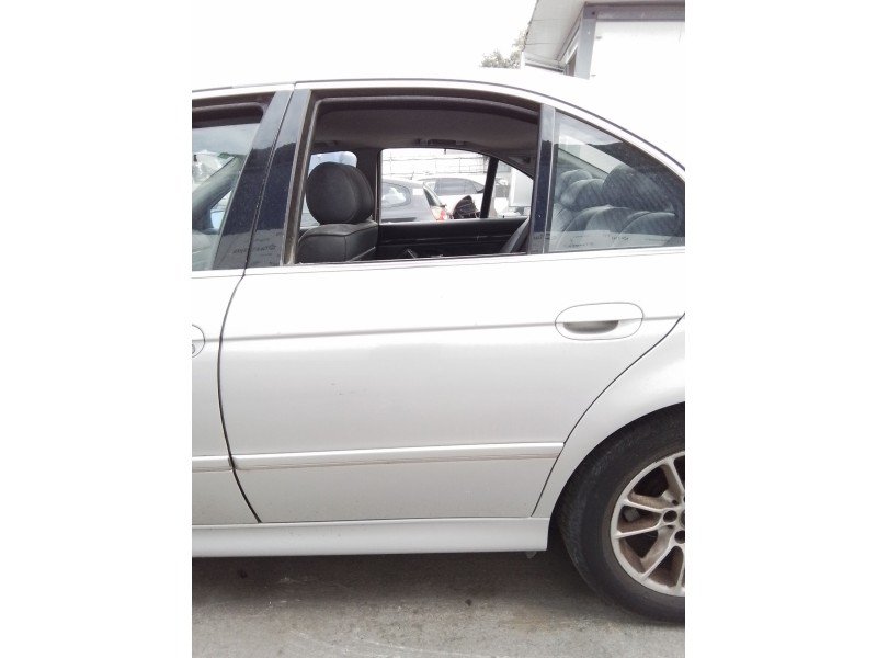 Recambio de puerta trasera izquierda para bmw 5 (e39) 520 d referencia OEM IAM 41528266721  