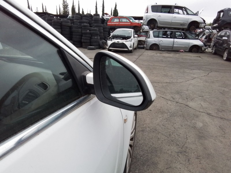 Recambio de retrovisor derecho para opel insignia a (g09) 2.0 cdti (68) referencia OEM IAM 13269581  