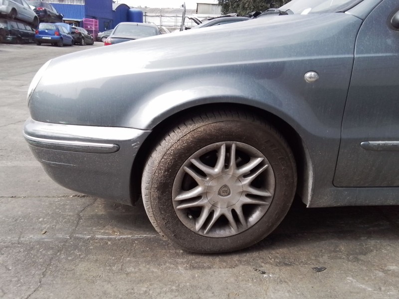 Recambio de aleta delantera izquierda para lancia lybra (839_) 1.6 16v (839axa1a) referencia OEM IAM 0000046821643  