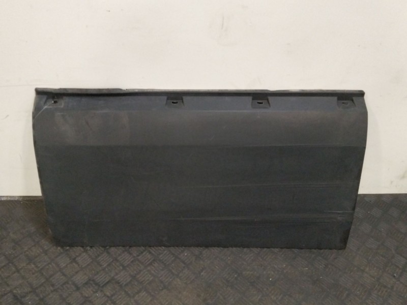 Recambio de moldura para iveco daily vi furgoneta 35s18, 35c18, 40c18, 50c18, 60c18, 65c18, 70c18 referencia OEM IAM 5801811685 