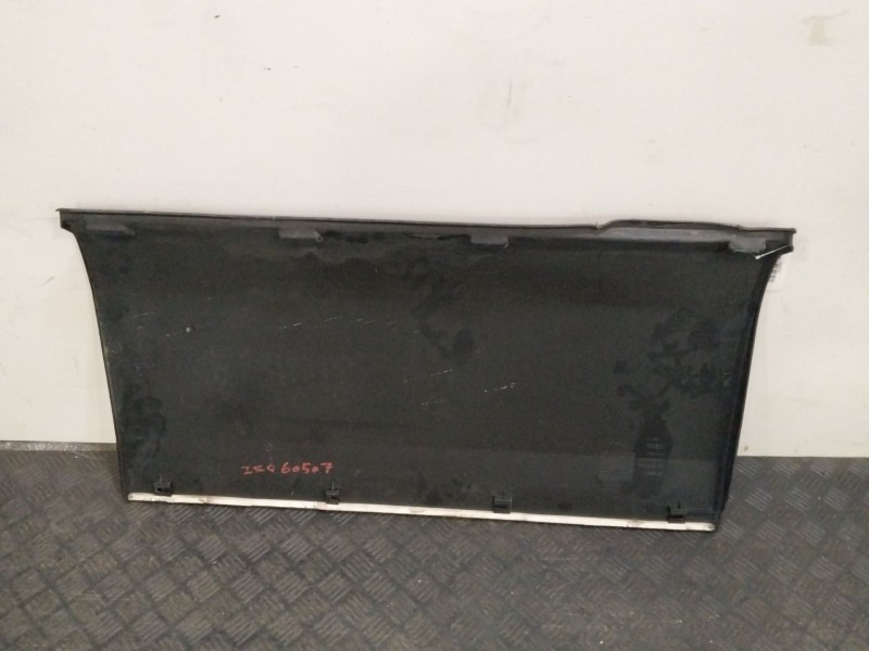 Recambio de moldura para iveco daily vi furgoneta 35s18, 35c18, 40c18, 50c18, 60c18, 65c18, 70c18 referencia OEM IAM 5801811685 