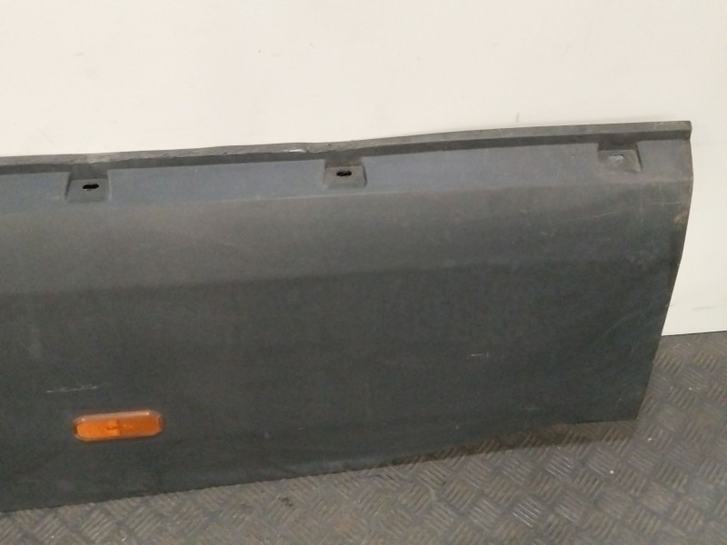 Recambio de moldura para iveco daily vi furgoneta 35s18, 35c18, 40c18, 50c18, 60c18, 65c18, 70c18 referencia OEM IAM 5801811475 