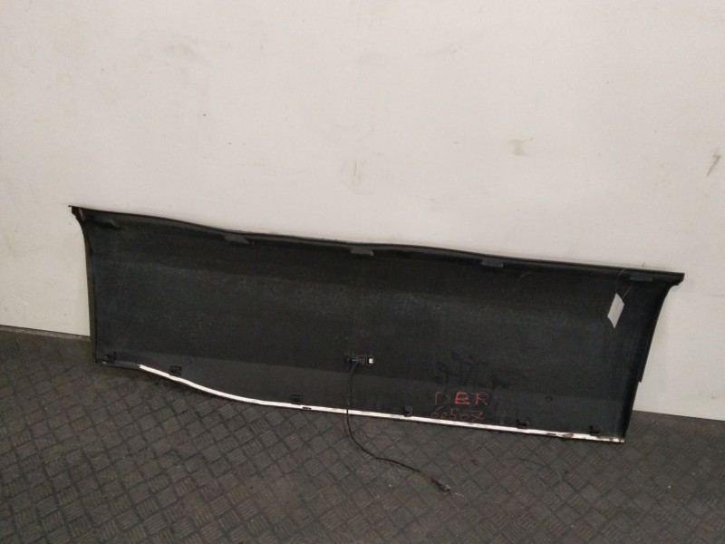 Recambio de moldura para iveco daily vi furgoneta 35s18, 35c18, 40c18, 50c18, 60c18, 65c18, 70c18 referencia OEM IAM 5801811475 