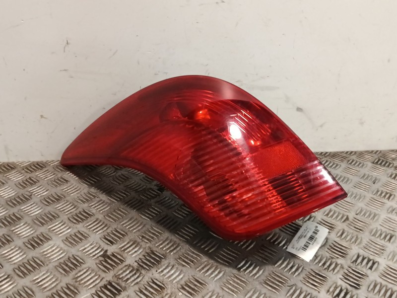 Recambio de piloto trasero izquierdo para peugeot 308 sw i (4e_, 4h_) 1.6 hdi referencia OEM IAM 9680425780  