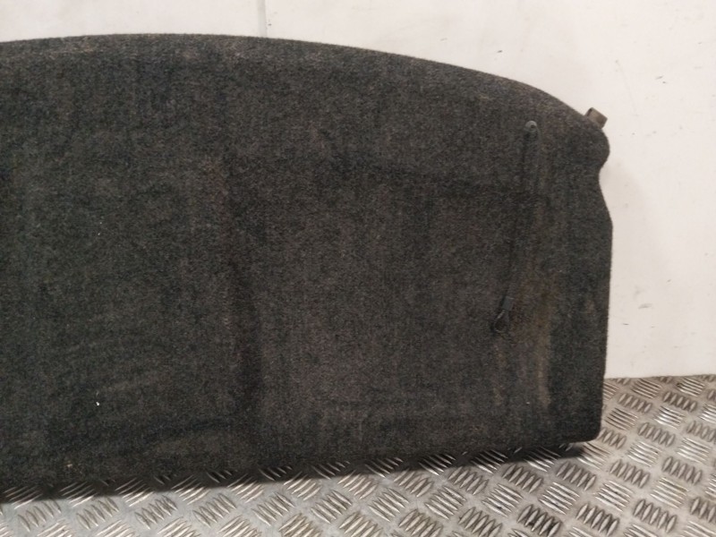 Recambio de bandeja trasera para toyota auris (_e18_) 1.4 d-4d (nde180_) referencia OEM IAM 82602101  