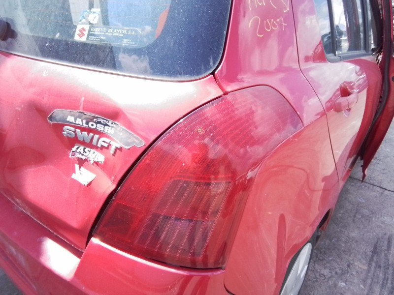 Recambio de piloto trasero derecho para suzuki swift iii (mz, ez) 1.3 (rs 413) referencia OEM IAM 3565062J00  