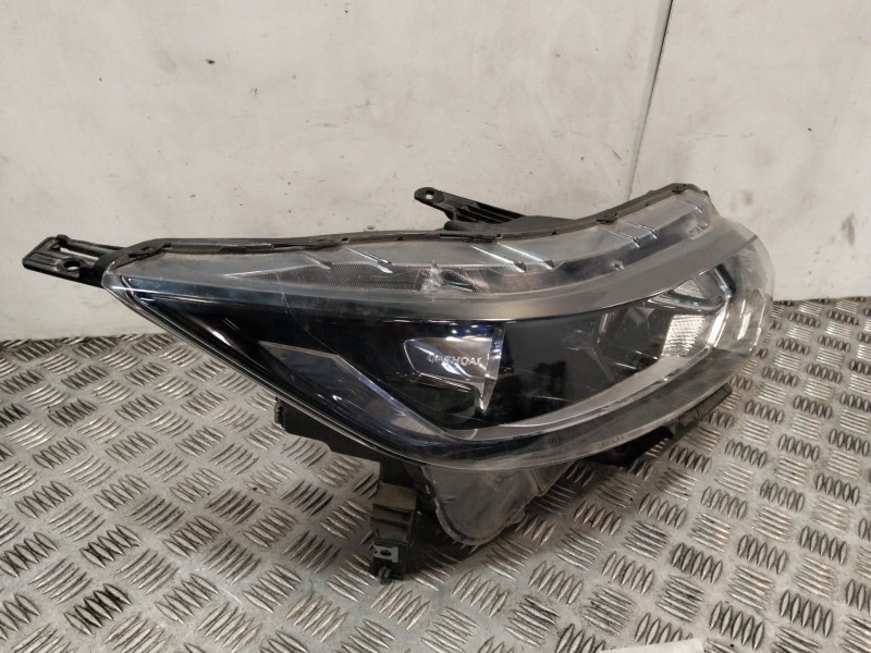 Recambio de faro derecho para nissan qashqai ii (j11, j11_) 1.2 dig-t referencia OEM IAM 10019000  