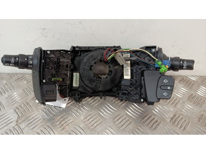 Recambio de mando multifuncion para renault scénic ii (jm0/1_) 1.5 dci (jm02, jm13) referencia OEM IAM 82001277271  